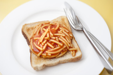 Spaghetti on toast
