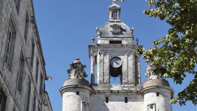 horloge du vieux port &agrave; la rochelle