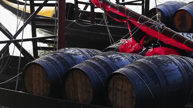 Wood barrel