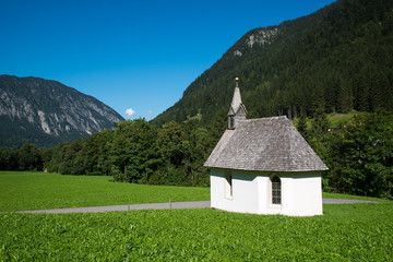 Fototapeta na wymiar Small Chapel in the alps / Nice chapel in the Tyrolean Alps