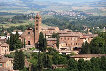 Fototapeta na wymiar Church in Siena, Tuscany Italy