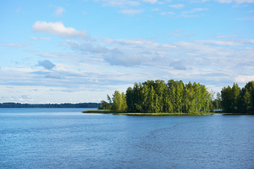 Obraz premium Beautiful landscape with lake, forest and sky
