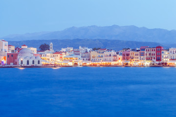 Obraz premium Venice embankment in the old harbor of Chania.