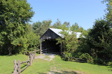 McVetty-McKenzie Covered Bridge in Lingwick. Quebec
1893