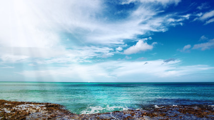 Obraz premium Beautiful Caribbean Sea and sunlight.