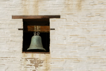 Obraz premium Bell outside the Mission San Jose in Fremont, California