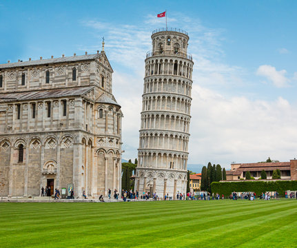 Leaning tower of Pisa, Italy