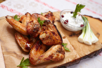 chicken wings with sauce
