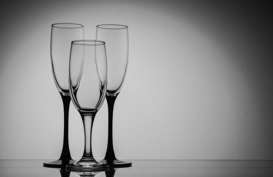 Silhouette champagne glasses black and white