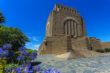 Tuinposter Zuid-Afrikaanse Republiek. Pretoria. Massief granieten Voortrekker-monument ter herdenking van de pioniersgeschiedenis van zuidelijk Afrika © WitR