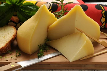 Foto op Plexiglas Queso de tetilla Тетилья Queixo cheese Galicia España © Comugnero Silvana
