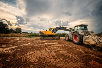 Fototapeta premium baufahrzeuge auf der baustelle