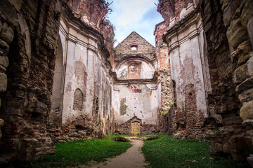 Fototapeta na wymiar Discalced Carmelites monastery ruins