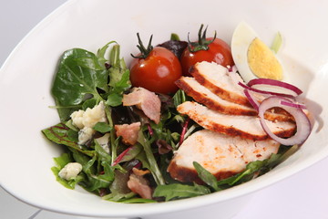 Salad with chicken breast and Bacon