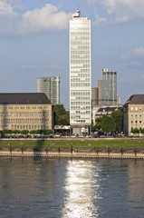 Fototapeta na wymiar Rheinufer Düsseldorf