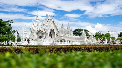 Fototapete Tempel Wat Rong Khun is thai temple has identity style of art,famous landmark in Chiangmai