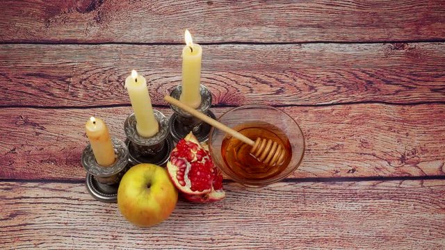 Apples, pomegranate and honey for Rosh Hashanah

