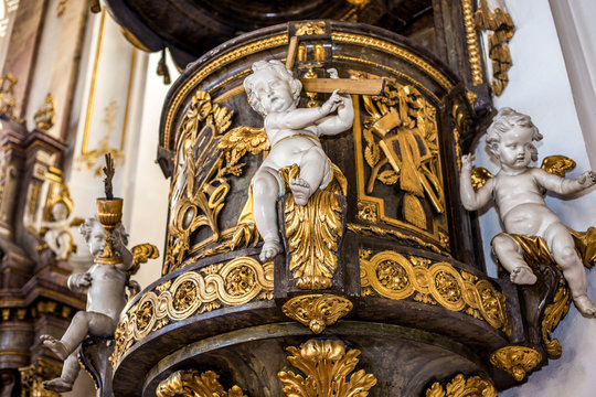 Kanzel in der Augustinerkirche in Mainz