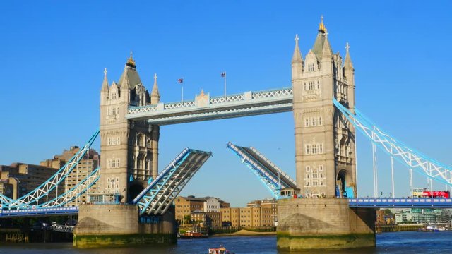 London tower bridge opening