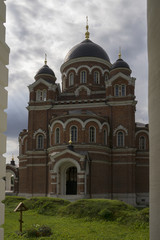 Владимирский  собор Спасо-Бородинского женского монастыря.