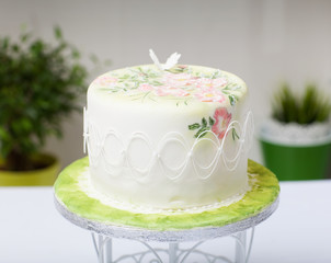 Cake with flowers