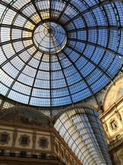 Viktor-Emanuel-Galerie (Galleria Vittorio Emanuele II). 