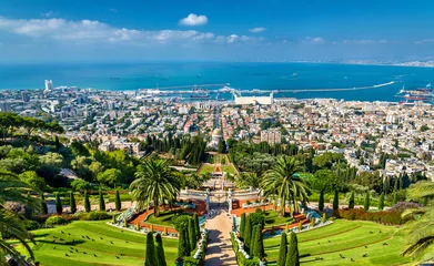 Fotobehang View over the Bahai Gardens in Haifa © Leonid Andronov