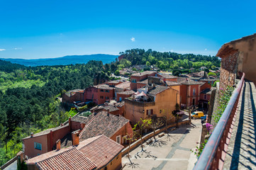 Obraz premium Roussillon et le sentier des ocres.