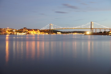 Älvsborgsbron by night