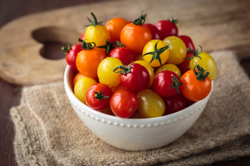 Fresh raw cherry tomatoes