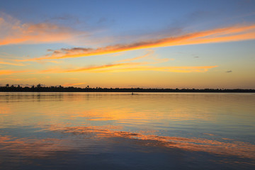 Obraz premium Sunset at Polynesian Beach