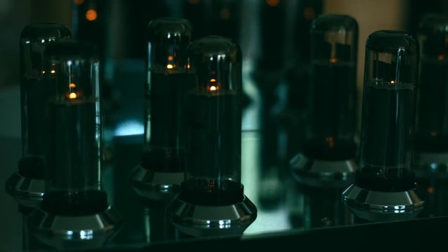 Extreme CU of a valve amplifier or tube amplifier