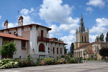 Naklejka premium Place de l'église de Lit-et-Mixe