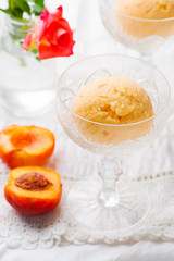  frozen peach and honey yogurt