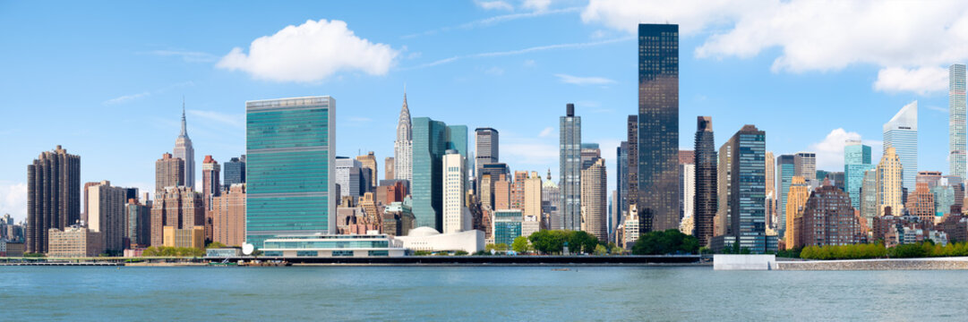 Panoramic image of midtown New York City