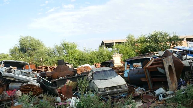 Old car abandoned dump video