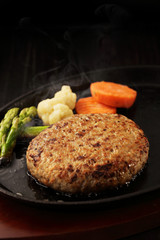 ハンバーグステーキ　Hamburger Steak