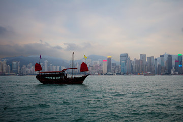 Гавань Виктория в Гонконге