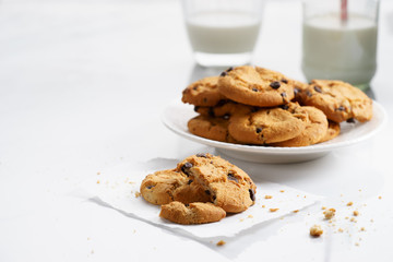 chocolate chip cookies