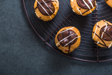 profiterole mini eclair sweet food