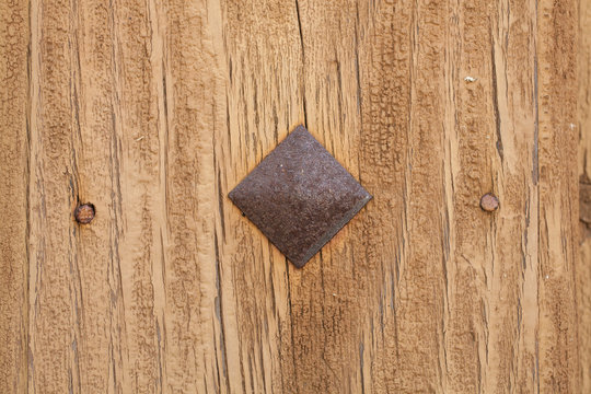 Textura de madera. Madera antigua. Textura de vieja puerta de madera. / Old wood texture