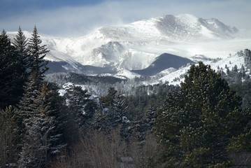 Fototapeta na wymiar Mount Evans Winter Wilderness