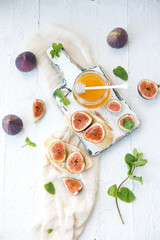 Useful breakfast. Sandwiches with a fig and honey
