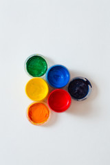 basic colors and mixing them