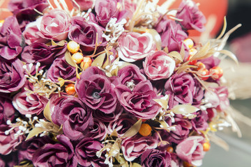 red and pink wedding bouquet