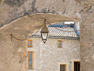 Lanterne, Ouveillan