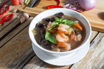 Basa mushroom soup with herbs and boiled shrimp.