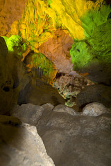 Вьетнам. Пещеры бухты Халонг.