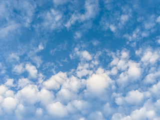 Obraz premium Heap clouds in the blue sky.