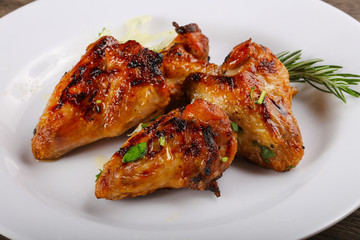 Grilled chicken wings